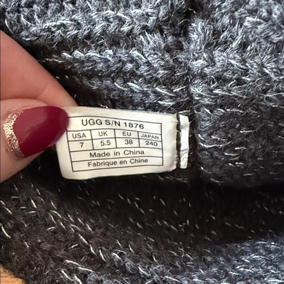 UGG Gray and Silver Knit Boots Size 7 - Picture 7 of 7